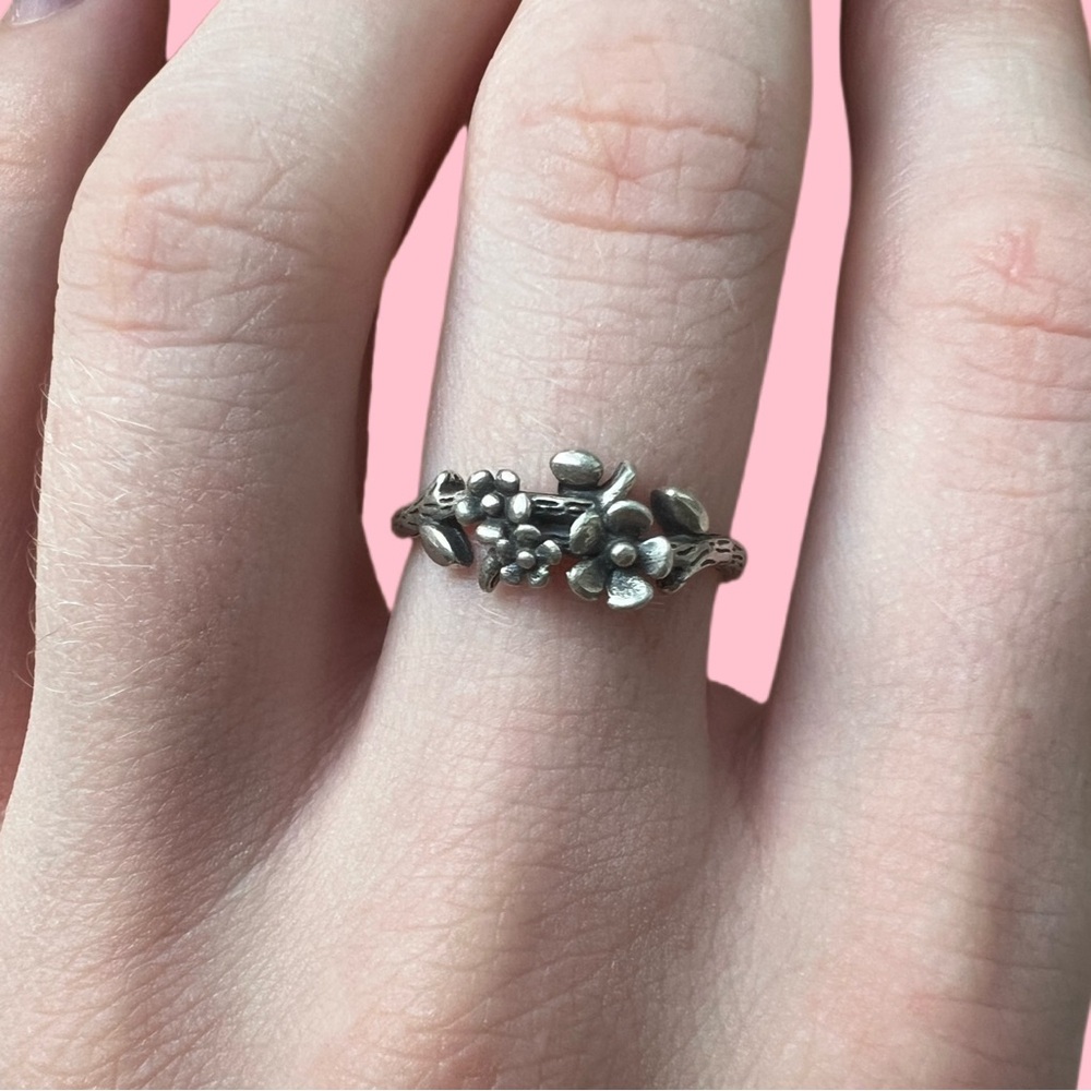 UNBRANDED Sterling silver carved flower ring floral 3D ring bohemian unique